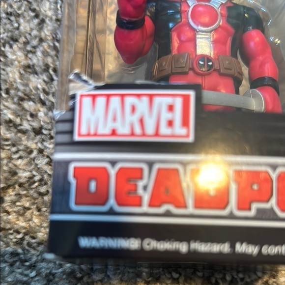 Marvel Deadpool Wacky Wobbler Bobblehead - Picture 2 of 6